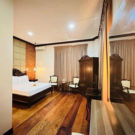 Vigan Plaza Hotel ภายนอก รูปภาพ