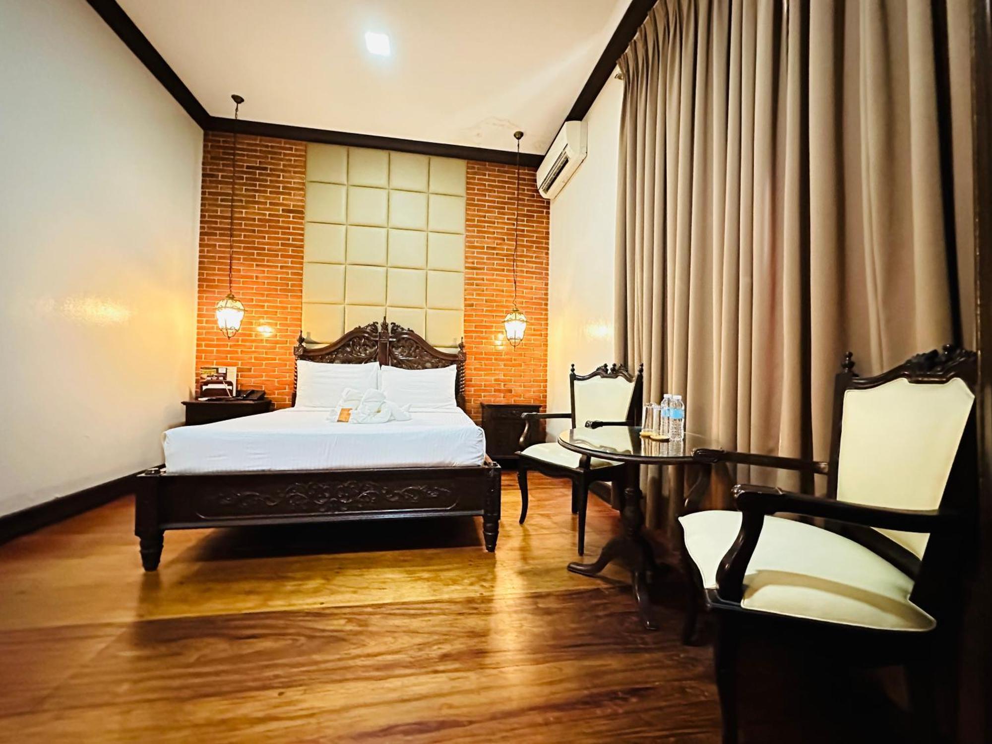 Vigan Plaza Hotel ภายนอก รูปภาพ