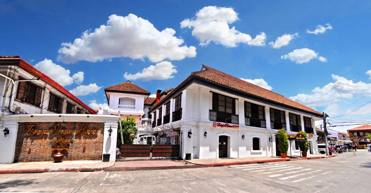 Vigan Plaza Hotel ภายนอก รูปภาพ