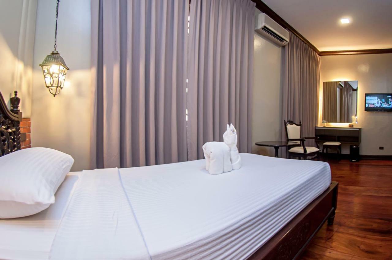 Vigan Plaza Hotel ภายนอก รูปภาพ
