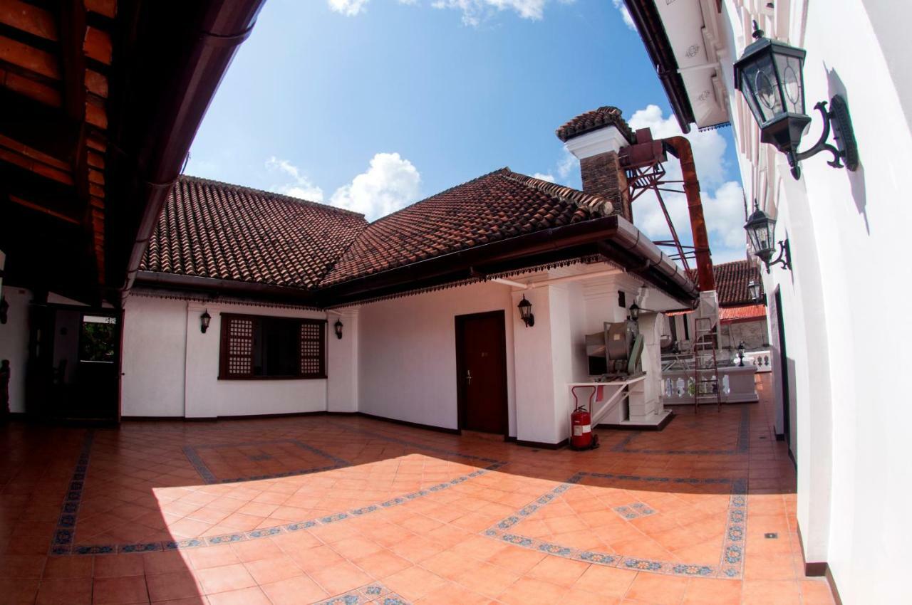 Vigan Plaza Hotel ภายนอก รูปภาพ